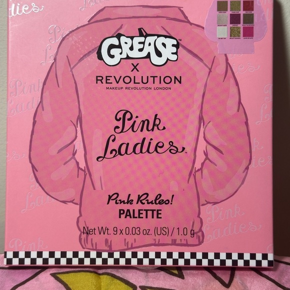 Revolution X Pink Ladies eye shadow palette featuring 9 different shades. - Picture 5 of 5